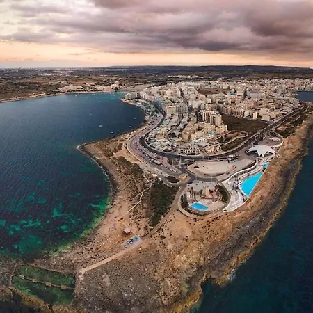 Mia White Luxury - Topfloor Two Bed In Qawra Apartmán St. Paul's Bay