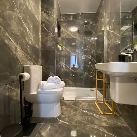 Mia White Luxury - Topfloor Two Bed In Qawra Apartmán *