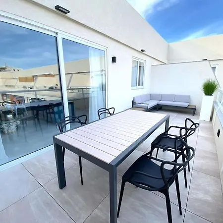 Mia White Luxury - Topfloor Two Bed In Qawra Apartmán St. Paul's Bay