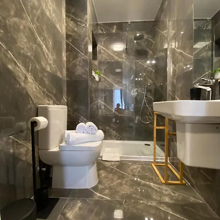 Mia White Luxury - Topfloor Two Bed In Qawra Apartment *