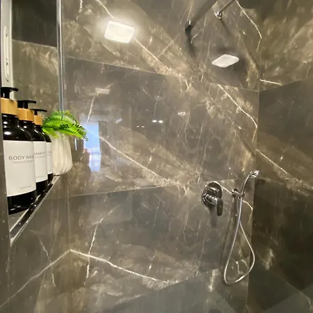 Mia White Luxury - Topfloor Two Bed In Qawra Apartment *