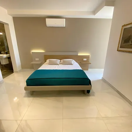 Mia White Luxury - Topfloor Two Bed In Qawra Apartment *