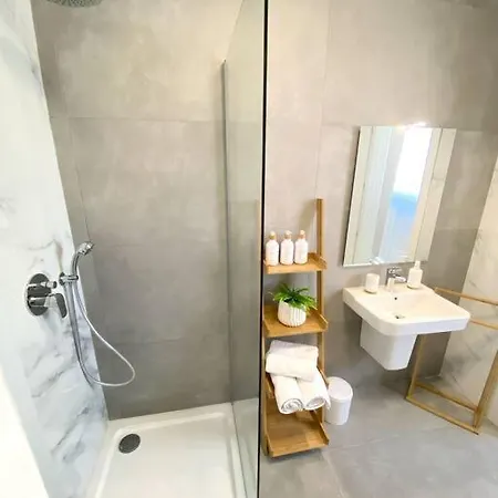 Mia White Luxury - Topfloor Two Bed In Qawra * סיינט פול ביי